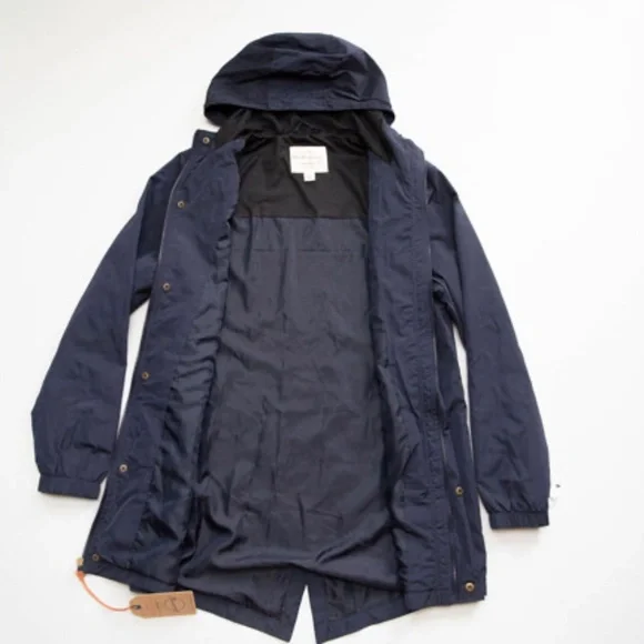 Weatherproof - Picture 2 of 9